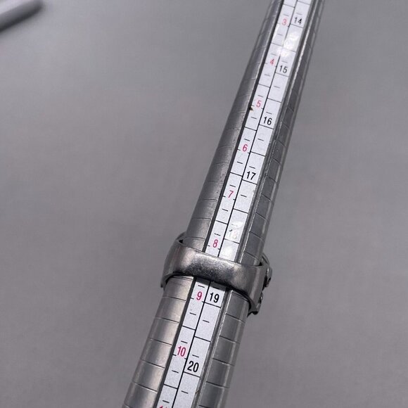 Skull Cluster Ring Silver Tone Size 8.5 - Picture 9 of 9